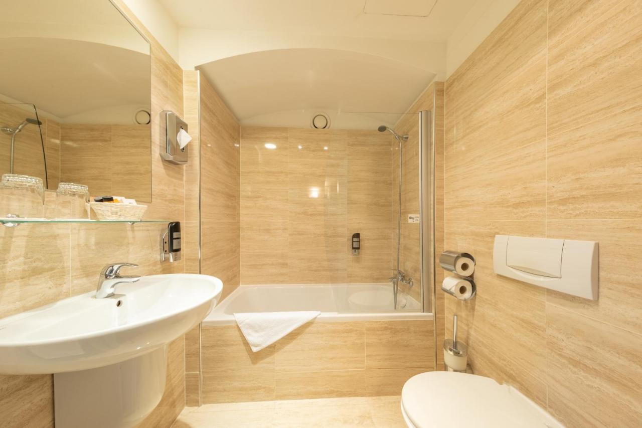 Hotel Elite Prague photo