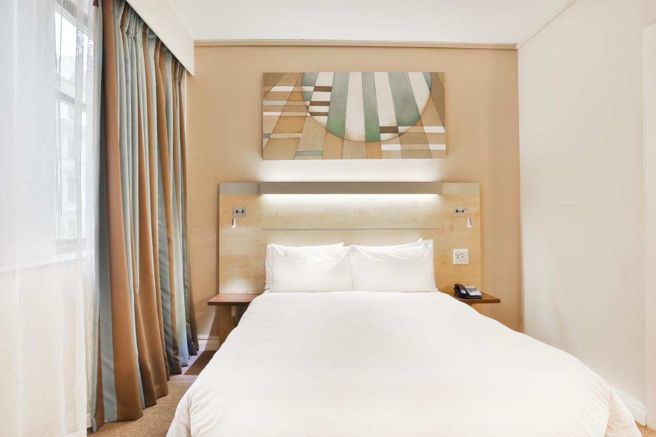 Holiday Inn Express Cape Town City Centre by IHG - 3