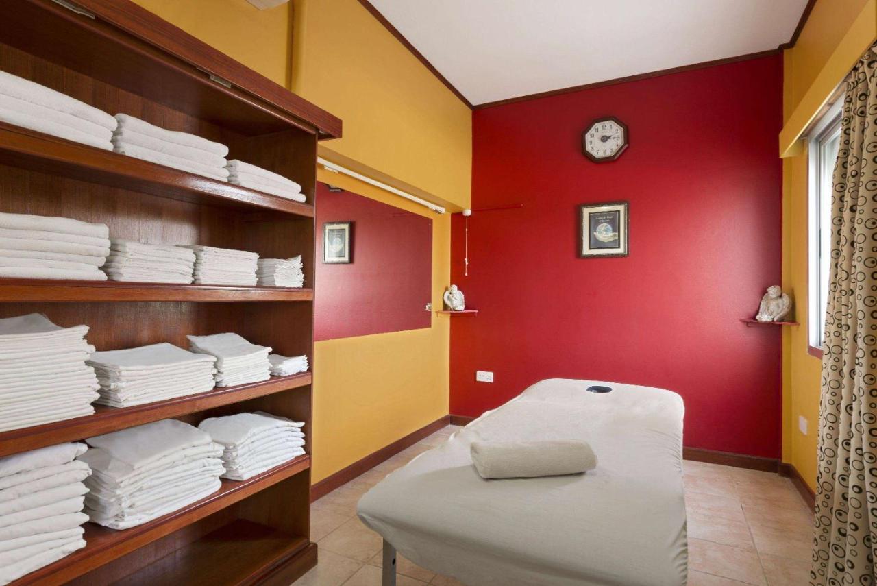 Ramada by Wyndham Bahrain photo
