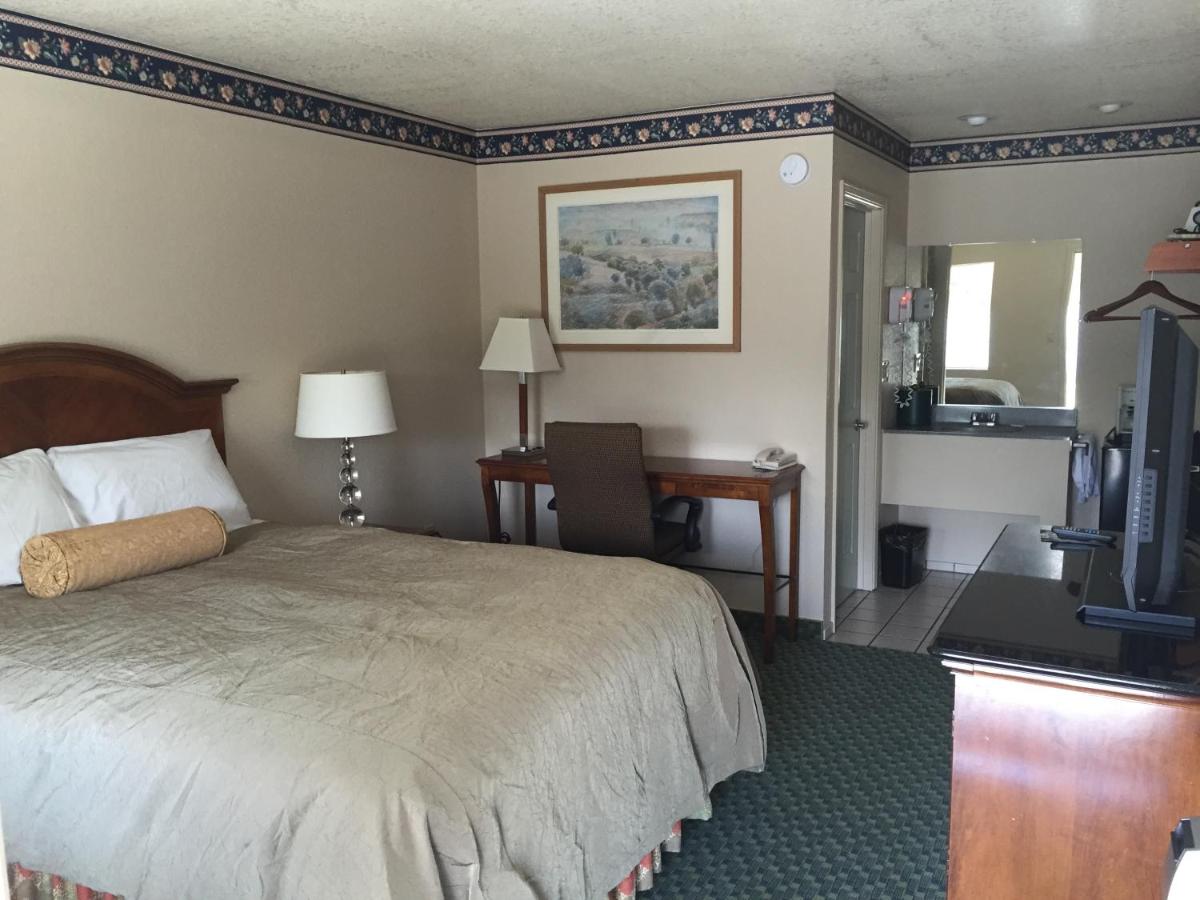 Budget Inn of Lodi — photo 7