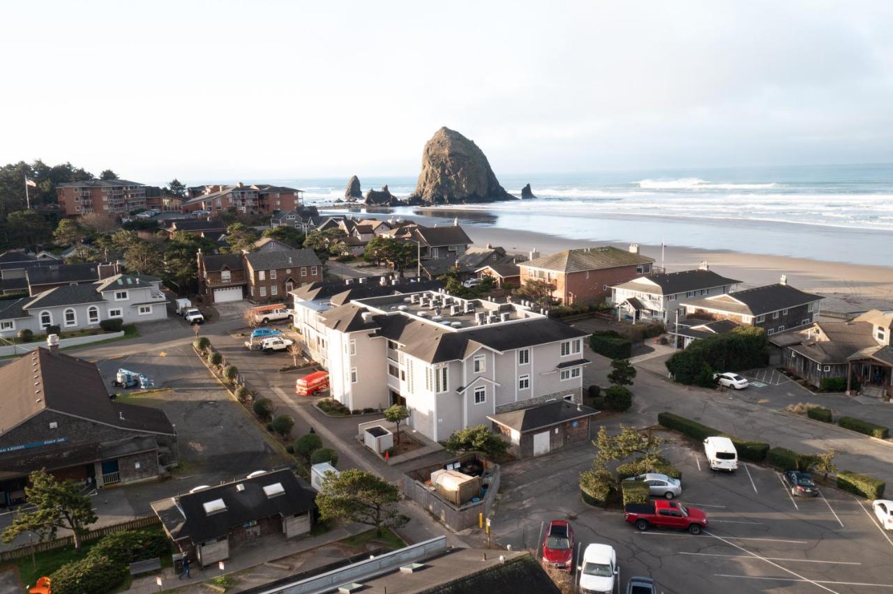 Hallmark Resort in Cannon Beach — photo 19