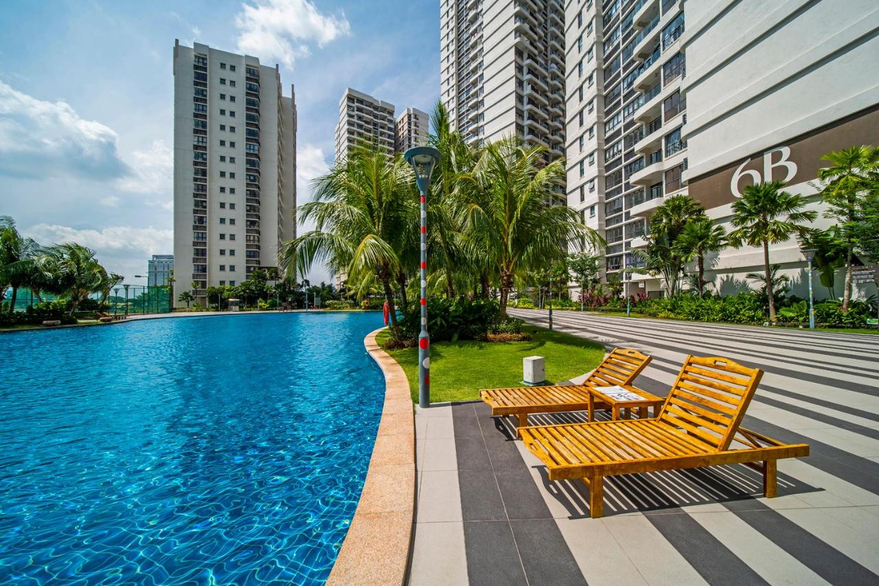 Country Garden Bay Point 2BR by Hauz Cinta @Danga Bay - 2