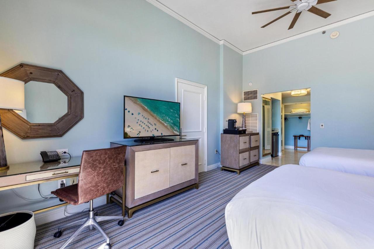 Lovely Deluxe Unit Located at Ritz Carlton - Key Biscayne! - 3