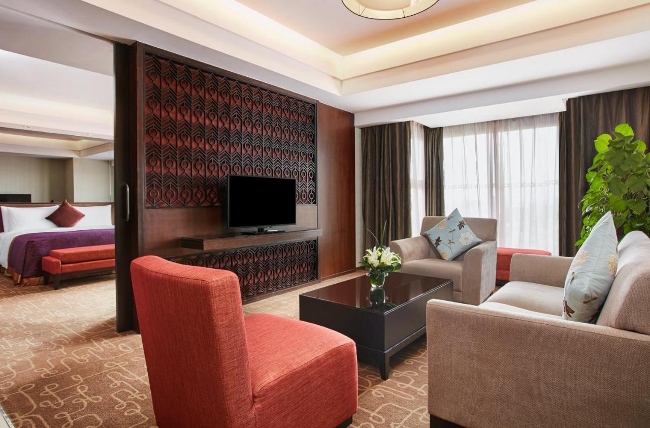 Crowne Plaza Beijing Sun Palace, an IHG Hotel photo