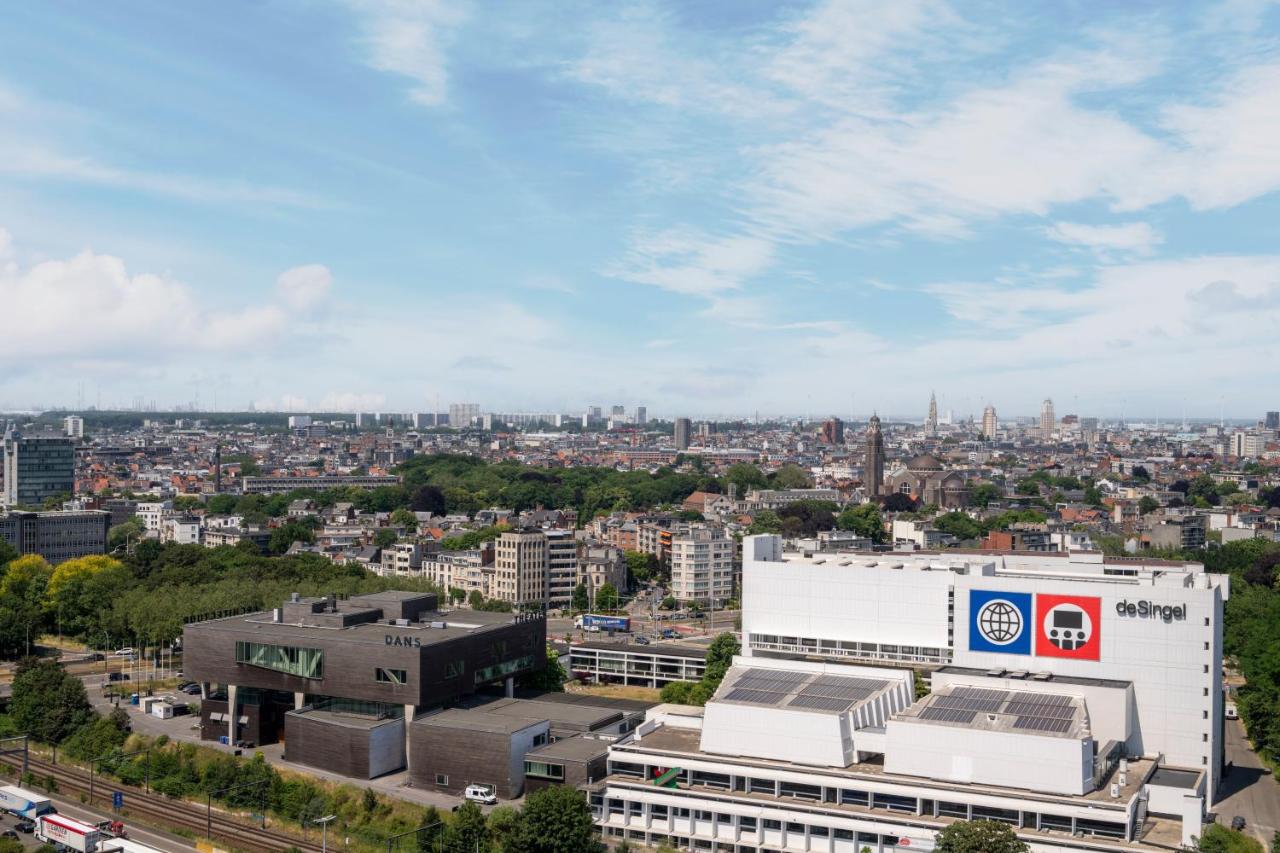 Crowne Plaza Antwerpen, an IHG Hotel photo