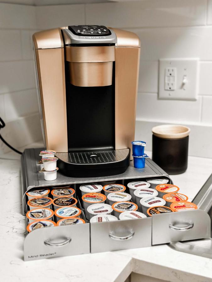 Dolly's Glam Getaway - Glittering Gem Near Broadway - 3