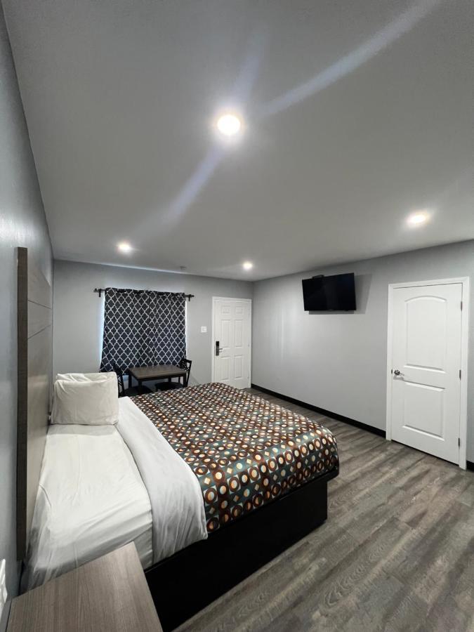 Sunshine Motel — photo 10