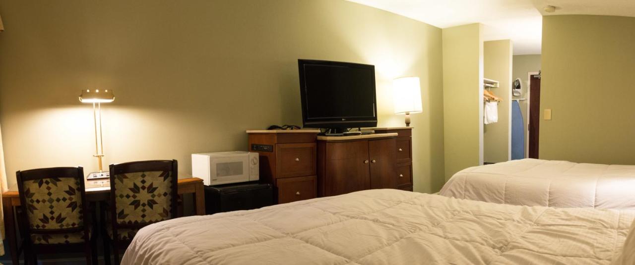 Hilltop Inn — photo 19