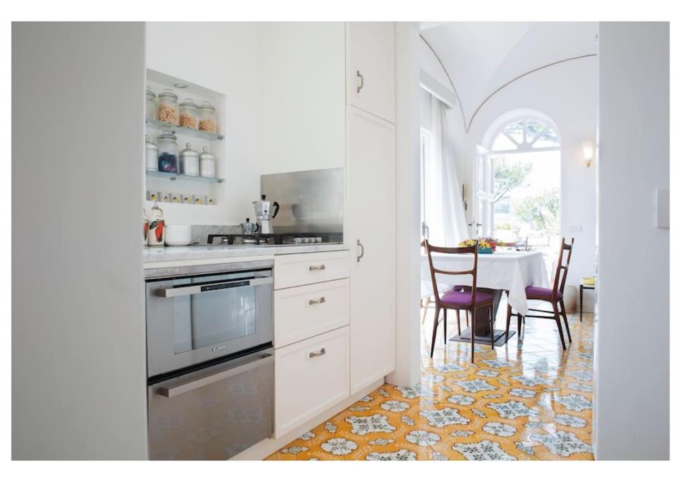 Capri centre house with jacuzzi - 4