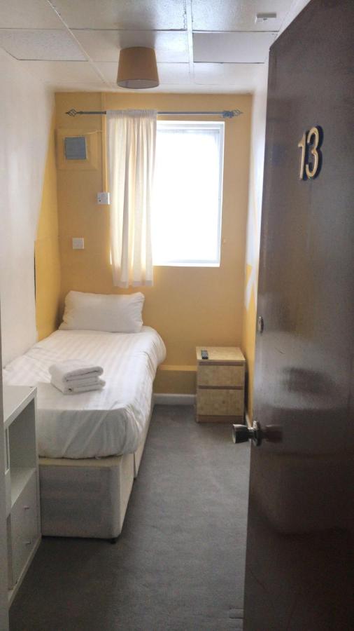 Standart Tek Kişilik Oda - Duşlu