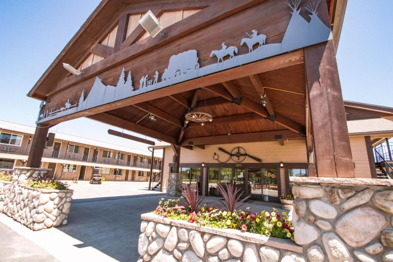 Branding Iron Inn — photo 21