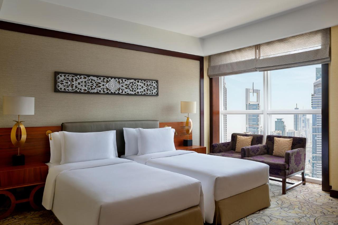 Dusit Thani Dubai photo