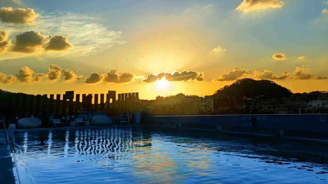 Holiday Inn Guangzhou South Lake, an IHG Hotel photo