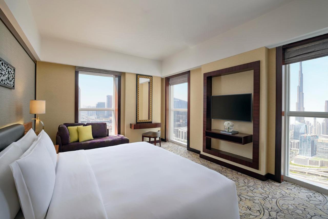 Dusit Thani Dubai photo