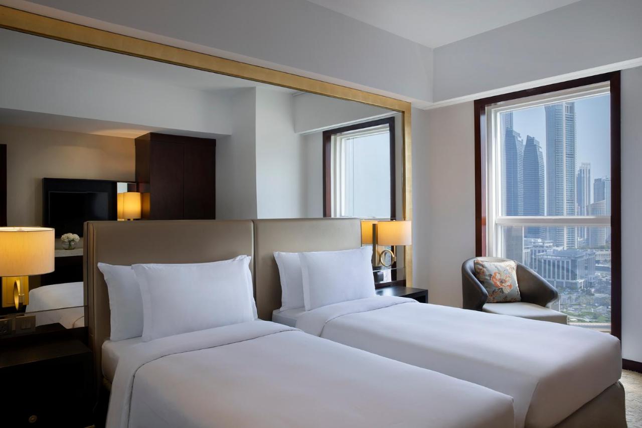 Dusit Thani Dubai photo