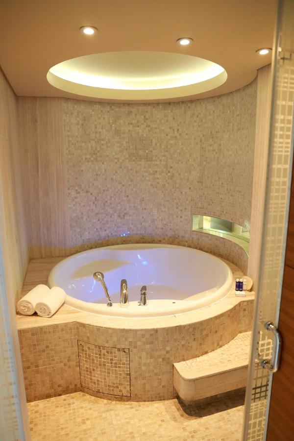 The Art Hotel & Resort photo