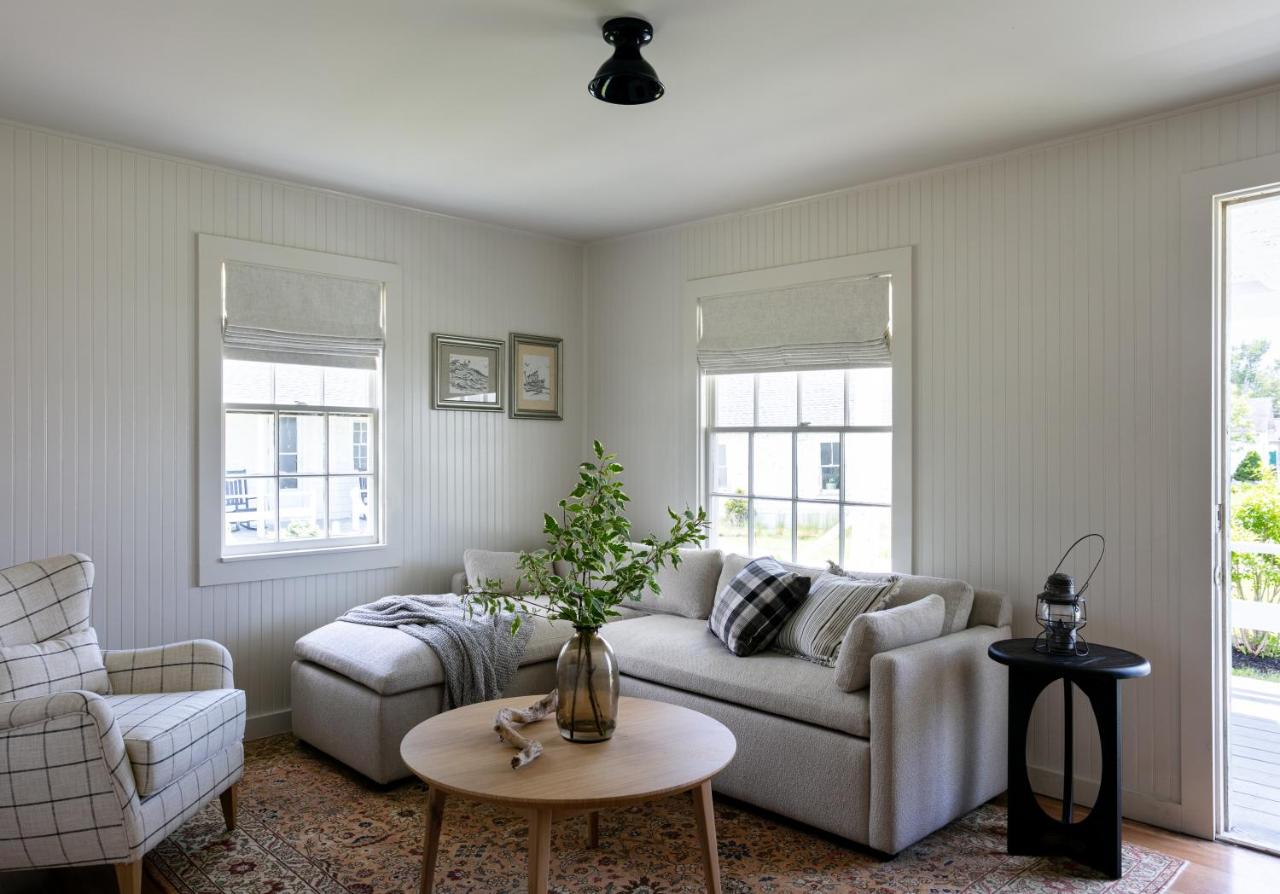 Bluebird Ocean Point Inn — photo 15
