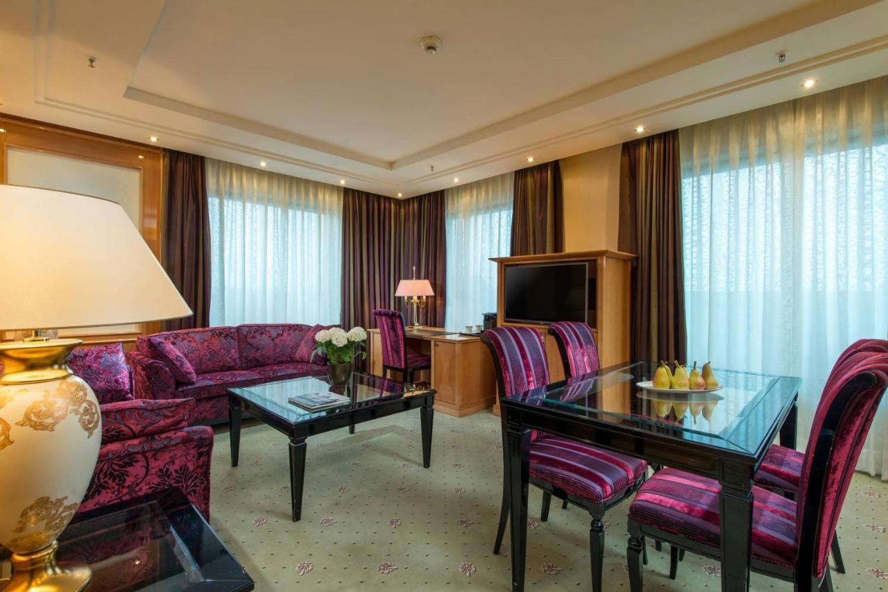 JW Marriott Hotel Berlin photo