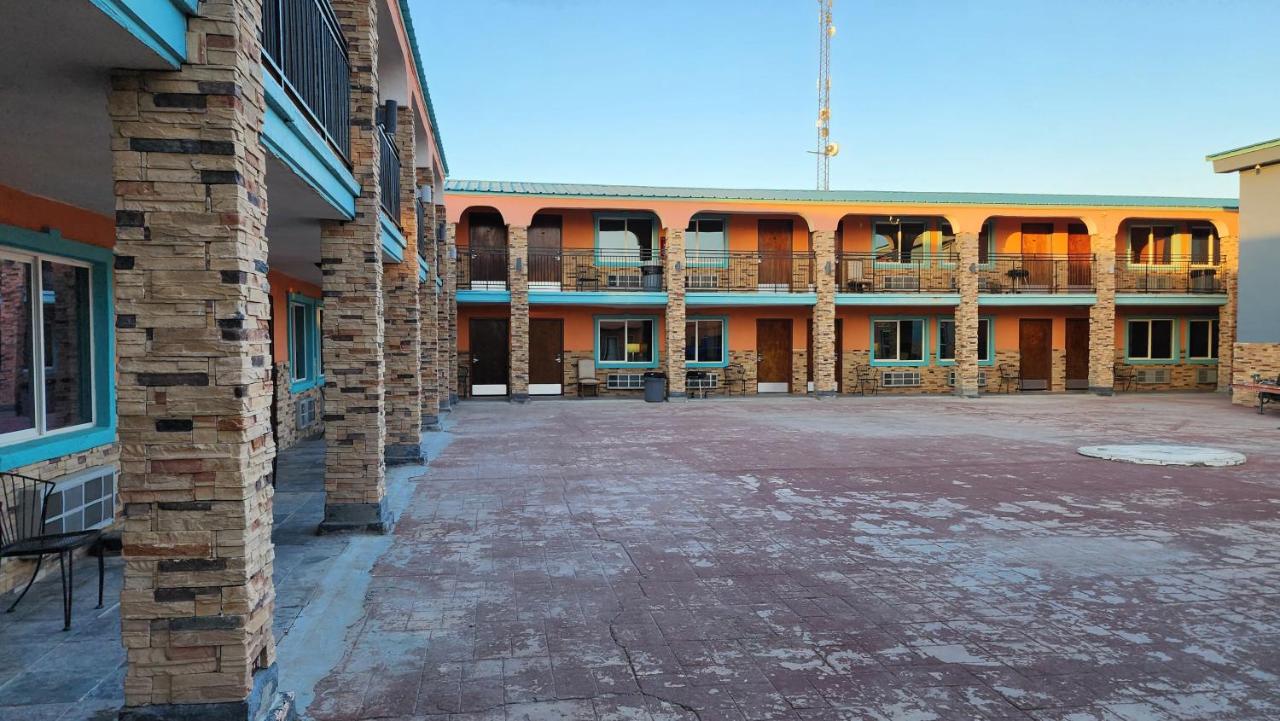 B&J HOTEL AND APARTMENTS — photo 17