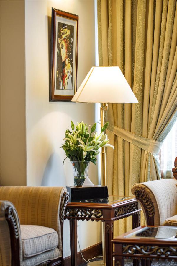 Hotel Sarina photo