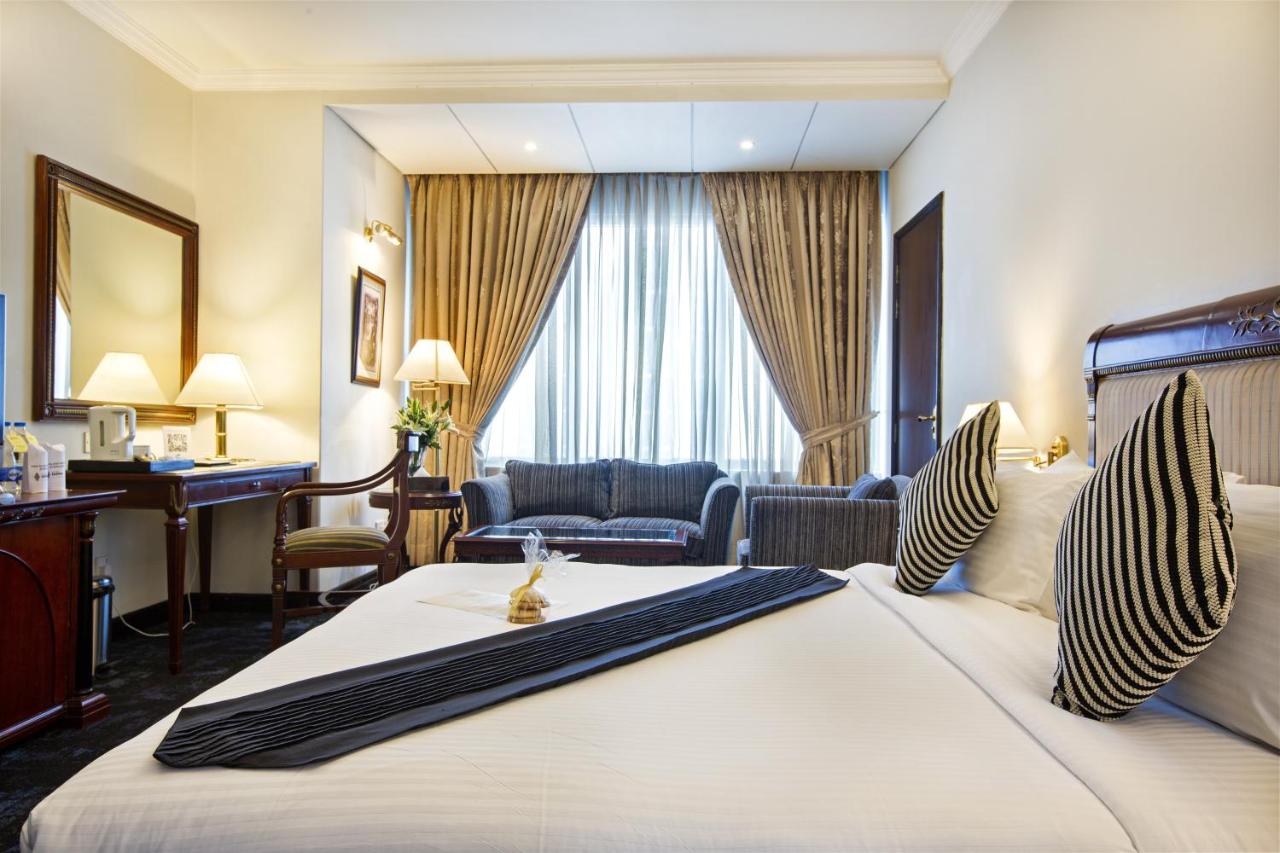 Hotel Sarina photo