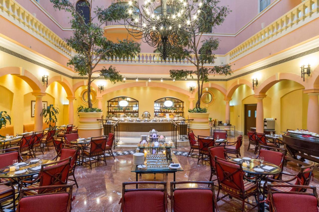 Grand Excelsior Hotel Deira photo
