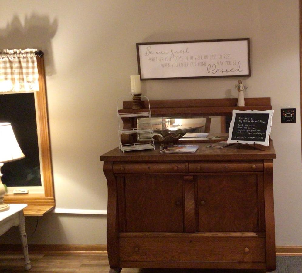 Big Hollow Guest House — photo 9