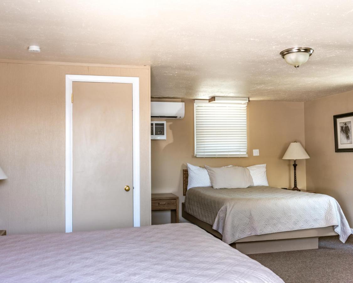 Oregon Trail Inn — photo 20