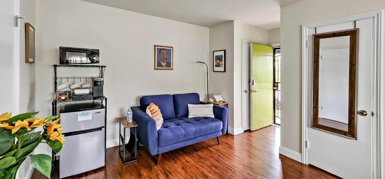 Studio Mins to LAX , Venice Beach & Sony Studios CC B - 4