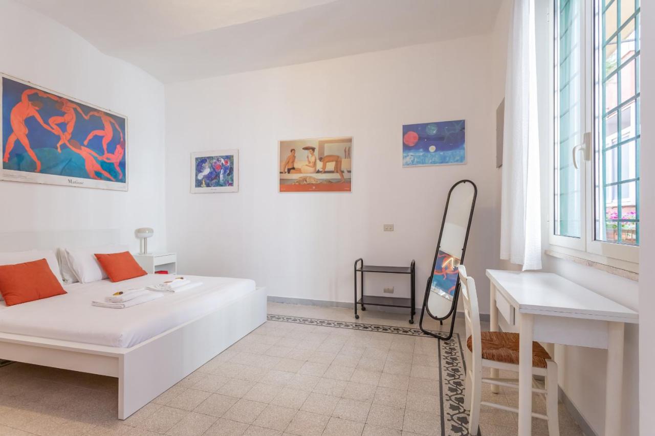 Oscar Apt near Landmarks and Colosseum - 2