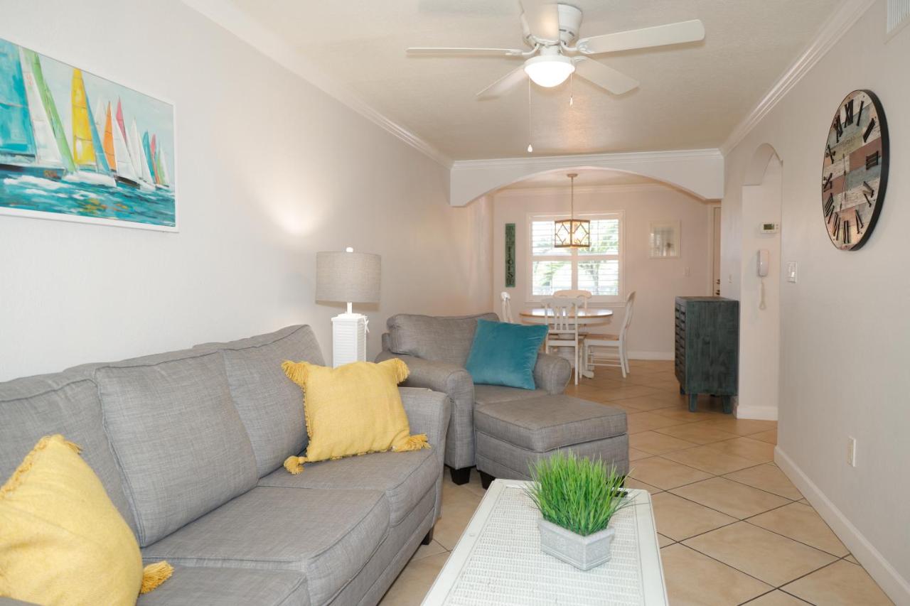 Barefoot Beach Resort — photo 21
