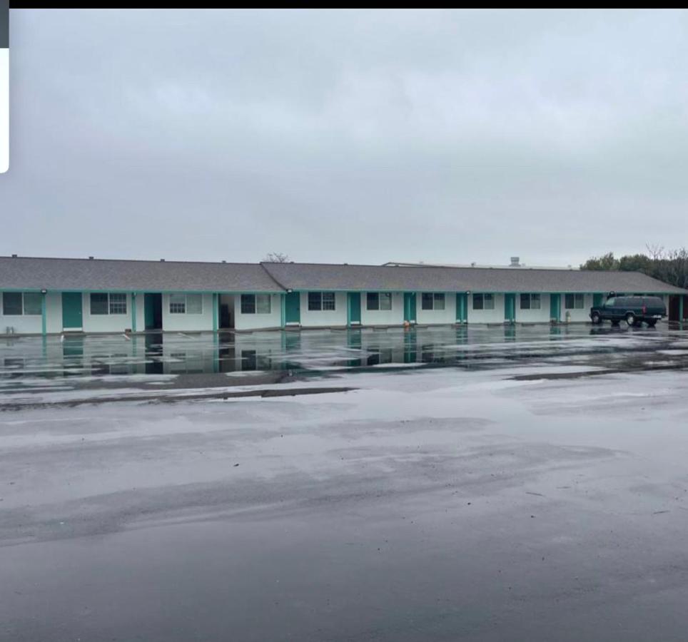 Village Motel — photo 9