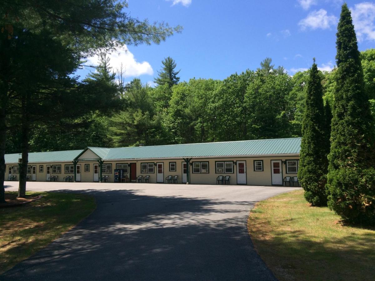 Perry's Motel and Cottages — photo 12