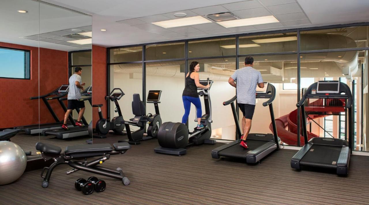 Courtyard by Marriott Calgary South photo
