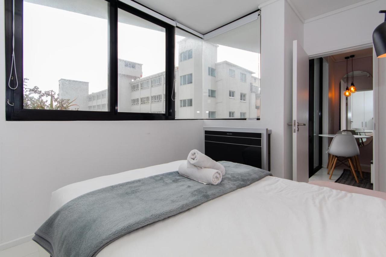 402 The Flamingo, luxury Living - 2