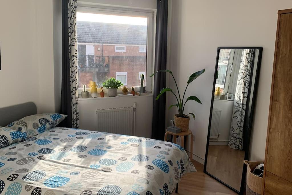 Lovely 1 Bedroom Flat in zone 1/2 London - 2