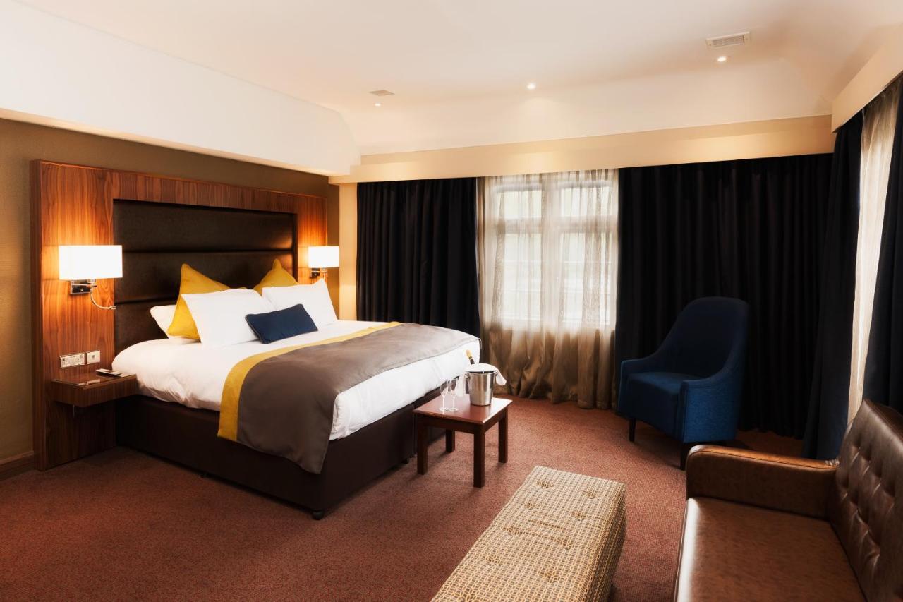 Frensham Pond Country House Hotel & Spa - Laterooms