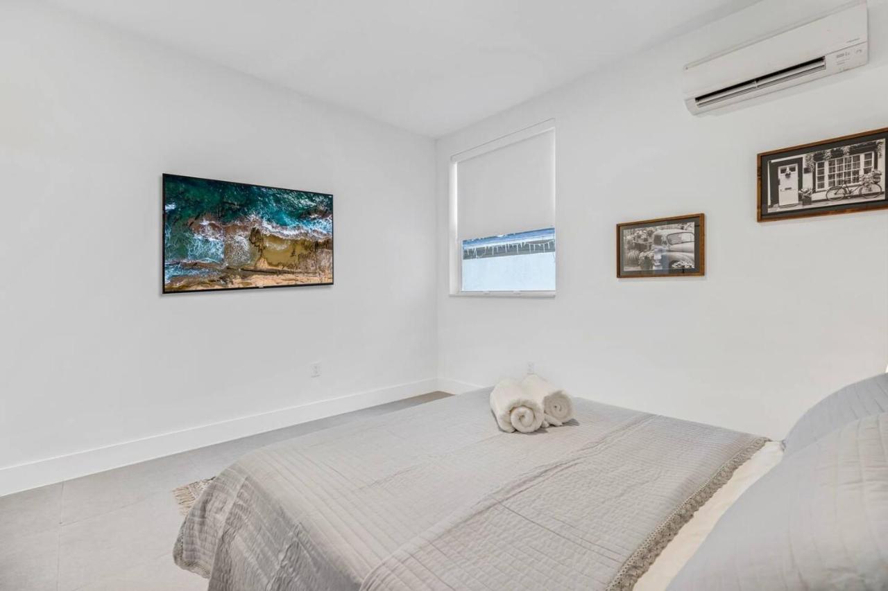 Up to 16 guests! Modern house near Wynwood - 2