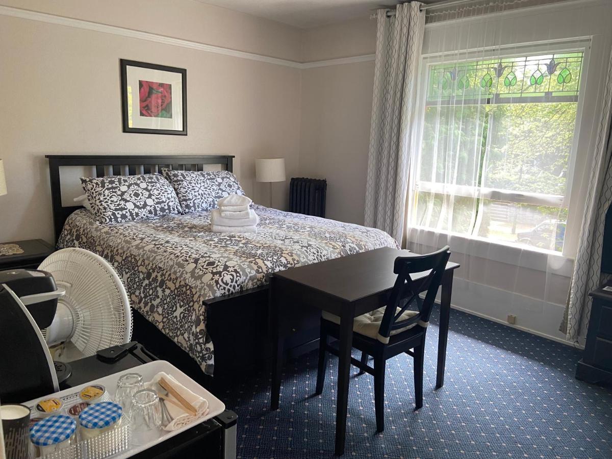 Windsor Guest House photo