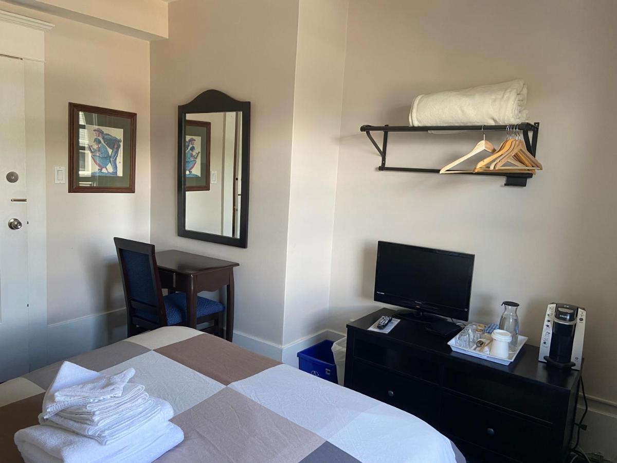 Windsor Guest House photo
