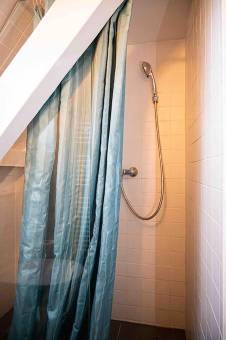 Appartment im DG Berlin / 5 min zur Messe - 3