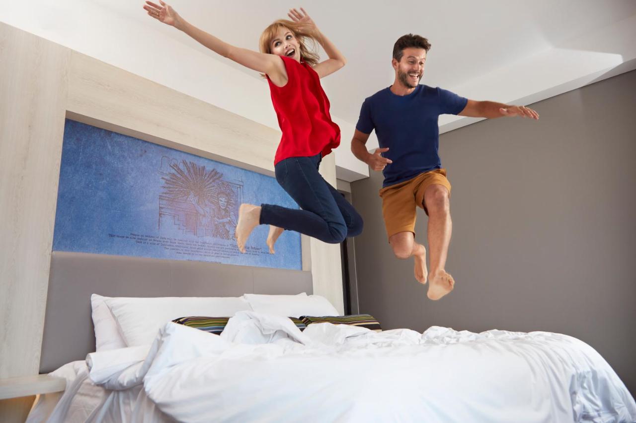 Aloft Hotel Calgary University photo