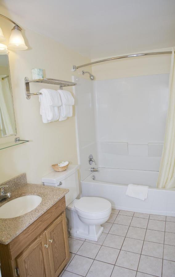 Travelers Inn — photo 8
