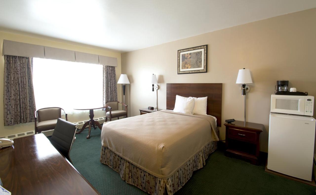 Travelers Inn — photo 10