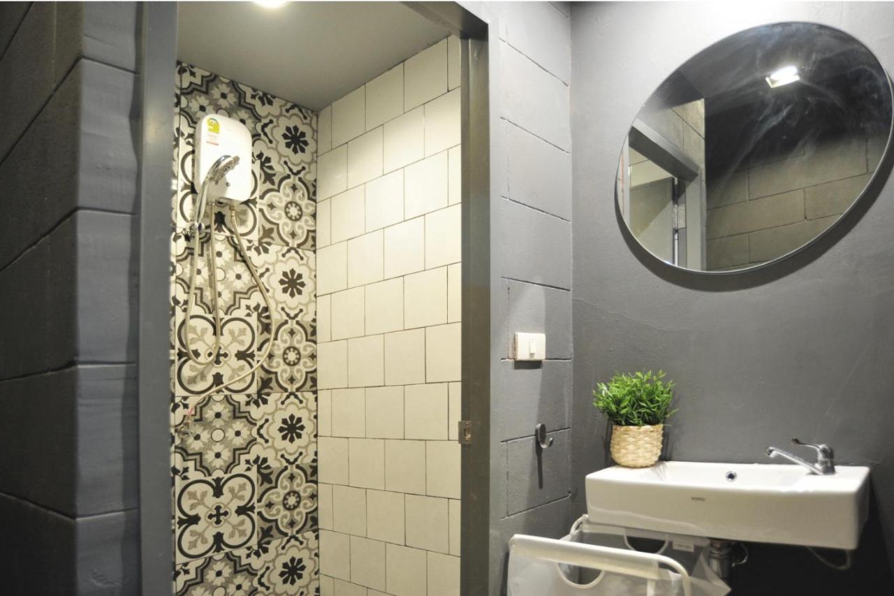 Tuk Tuk House 250m from MRT Sirikit - 2