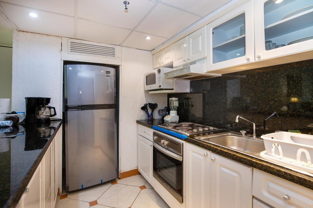 State of the Art Condos en la mejor Playa de Cancun frente a PLAZA LA ISLA - 5