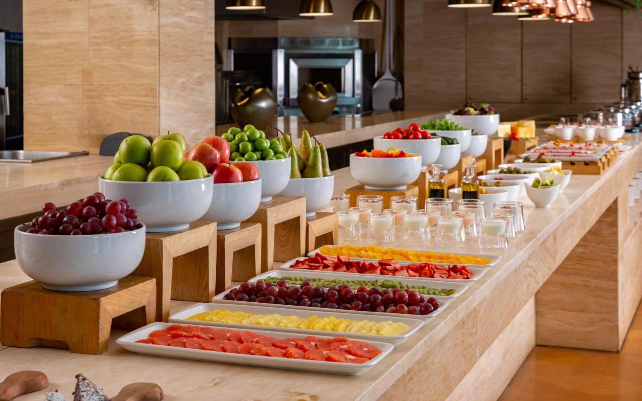 Sheraton Baku Intourist photo