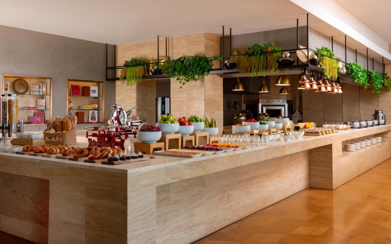 Sheraton Baku Intourist photo