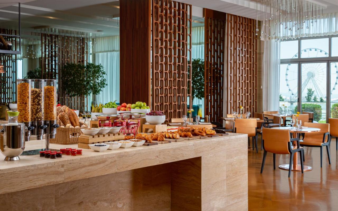Sheraton Baku Intourist photo