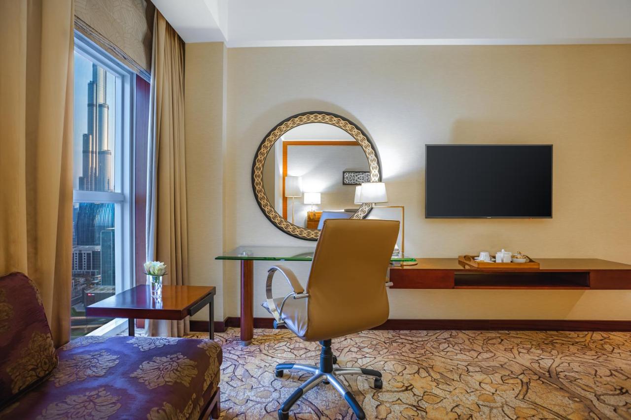 Dusit Thani Dubai photo